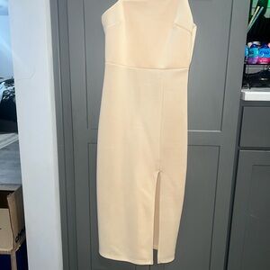 Elegant Cream Sleeveless Dress
